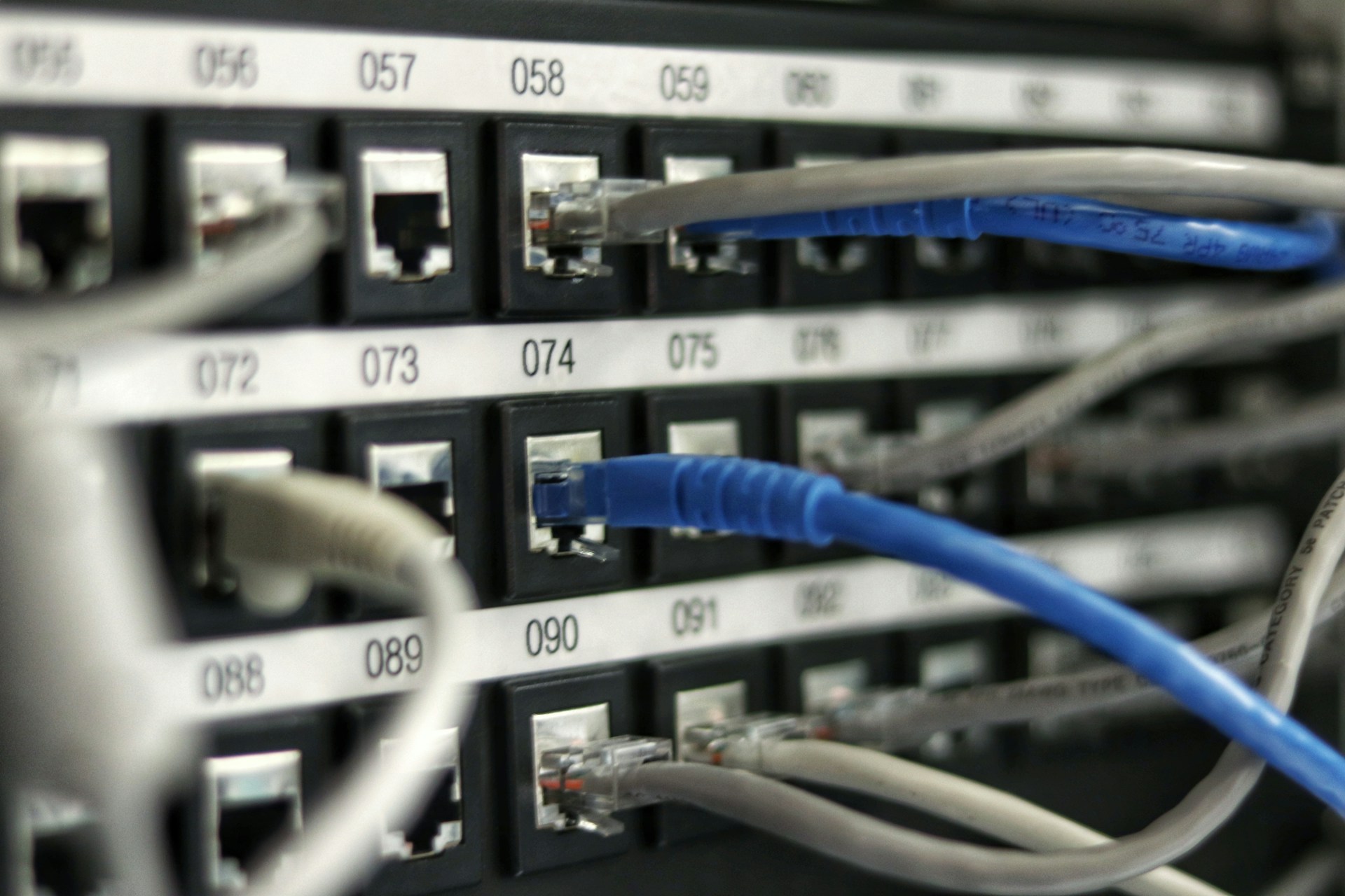 Network and telecommunications hardware — technical equipment and connectivity infrastructure